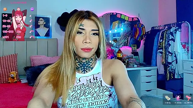 caroline cossei online show from March 16, 5:04 am