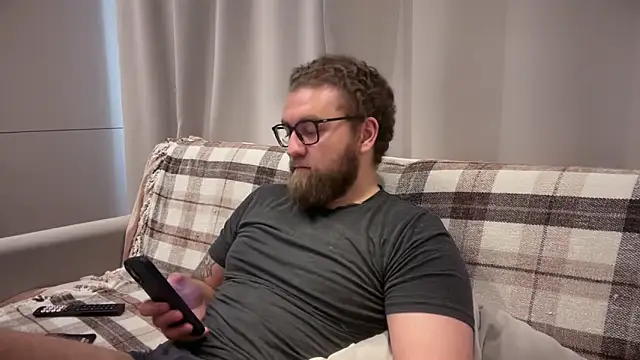 Bear bear  online show from May 19, 7:59 am