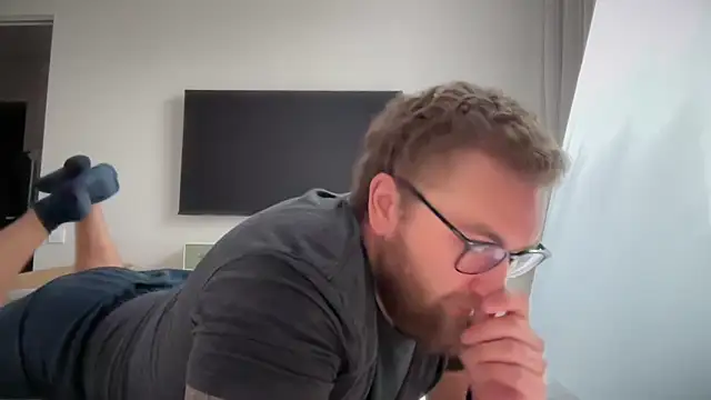 Bear bear  online show from April 22, 9:38 am