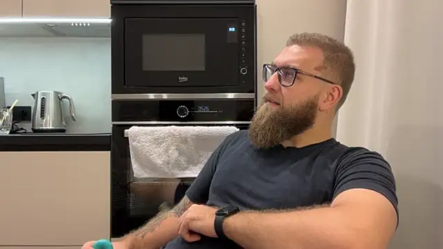 Bear bear  online show from December 4, 12:04 pm