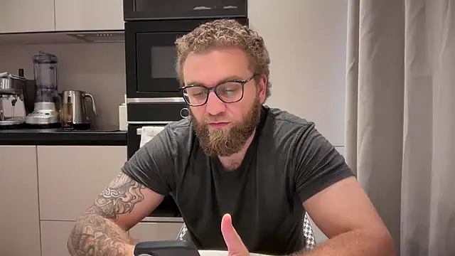 Bear bear  online show from July 3, 11:28 am