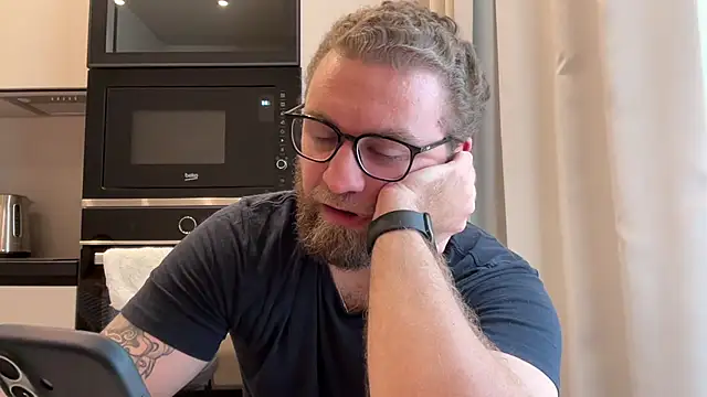 Bear bear  online show from April 10, 10:22 am