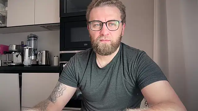 Bear bear  online show from April 20, 7:55 am