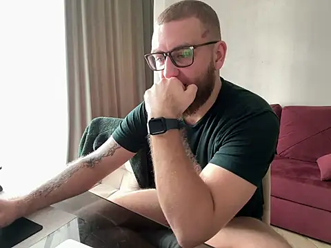 Snapshot of Bear_bear_ chatting on March 20, 9:37 am Bear bear online show from March 20, 9:37 am
