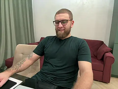 Snapshot of Bear_bear_ chatting on March 13, 4:49 am Bear bear online show from March 13, 4:49 am