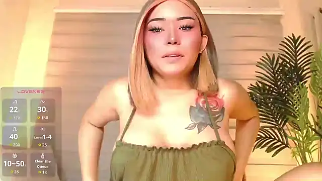 Snapshot of Yourdreamcum_ts chatting on October 29, 1:48 am Yourdreamcum ts online show from October 29, 1:48 am