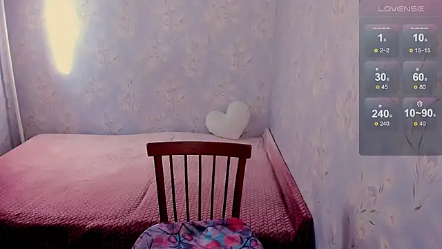 Snapshot of Rainbow_lady chatting on May 24, 2:44 am Rainbow lady online show from May 24, 2:44 am
