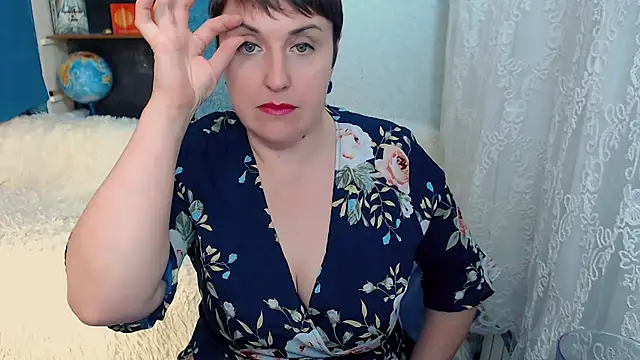 Snapshot of Rainbow_lady chatting on January 16, 12:52 pm Rainbow lady online show from January 16, 12:52 pm