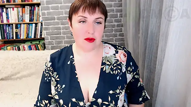 Snapshot of Rainbow_lady chatting on October 31, 4:31 am Rainbow lady online show from October 31, 4:31 am