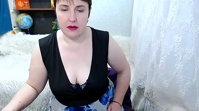Snapshot of Rainbow_lady chatting on February 2, 7:09 am Rainbow lady online show from February 2, 7:09 am
