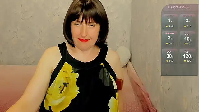 Snapshot of Rainbow_lady chatting on June 16, 10:04 am Rainbow lady online show from June 16, 10:04 am