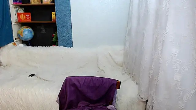 Snapshot of Rainbow_lady chatting on February 2, 10:13 am Rainbow lady online show from February 2, 10:13 am