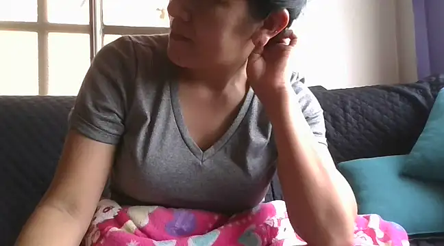 Snapshot of RAYA_1 chatting on February 18, 1:10 am RAYA 1 online show from February 18, 1:10 am