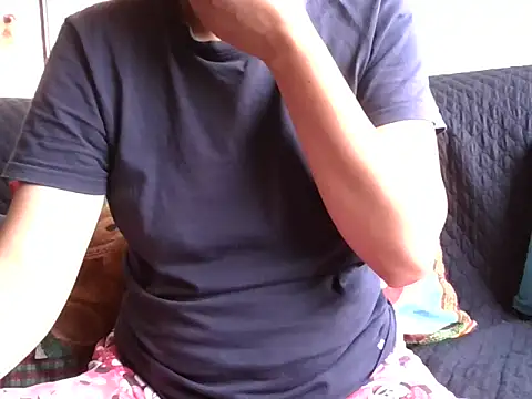 Snapshot of RAYA_1 chatting on December 7, 4:53 pm RAYA 1 online show from December 7, 4:53 pm