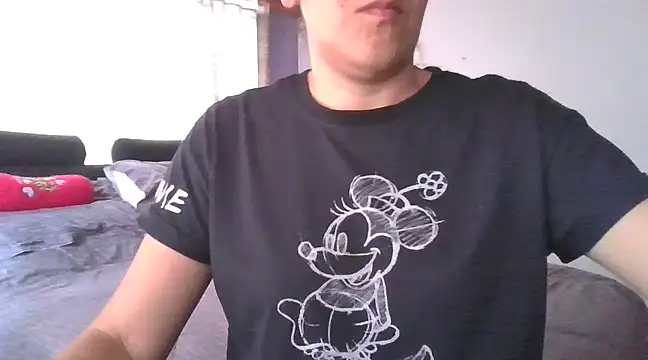 Snapshot of RAYA_1 chatting on February 4, 9:20 pm RAYA 1 online show from February 4, 9:20 pm