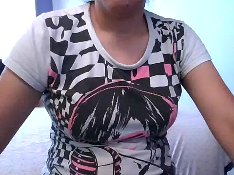 Snapshot of RAYA_1 chatting on January 18, 4:21 pm RAYA 1 online show from January 18, 4:21 pm