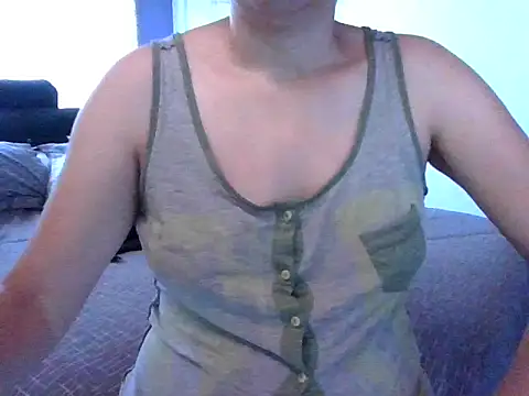 Snapshot of RAYA_1 chatting on January 17, 4:15 pm RAYA 1 online show from January 17, 4:15 pm