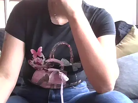 Snapshot of RAYA_1 chatting on January 11, 6:44 pm RAYA 1 online show from January 11, 6:44 pm