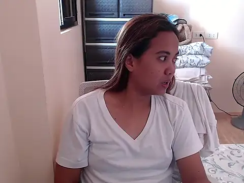 xTheLastVIRGINx online show from November 18, 5:33 am