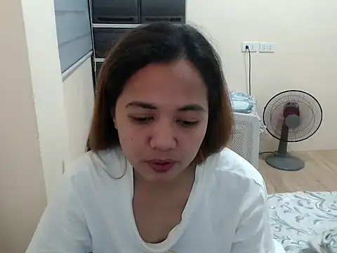 xTheLastVIRGINx online show from March 19, 2:50 pm