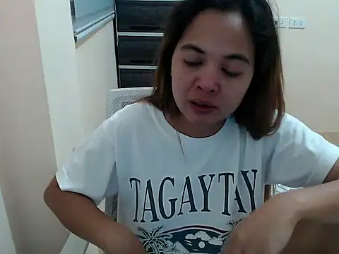 xTheLastVIRGINx online show from March 7, 2:55 pm