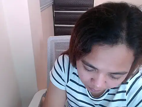 xTheLastVIRGINx online show from February 20, 7:43 am