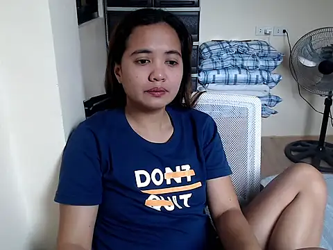 xTheLastVIRGINx online show from February 14, 4:56 am