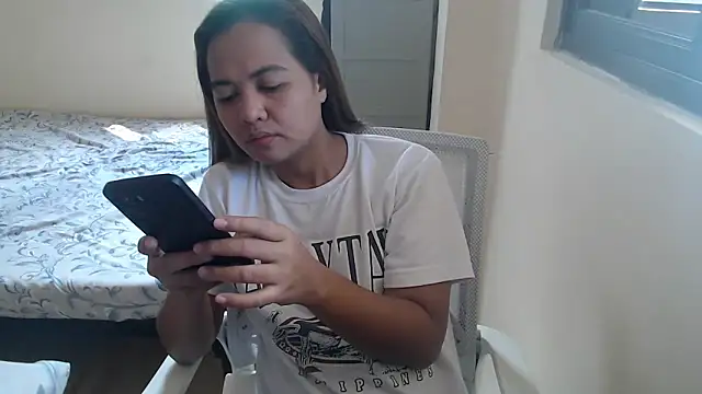 xTheLastVIRGINx online show from October 5, 4:47 am