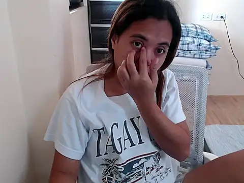 xTheLastVIRGINx online show from February 5, 5:36 am