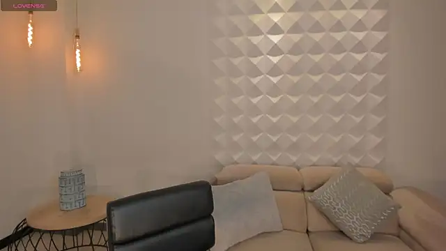 JuanitaClay online show from November 6, 10:25 pm