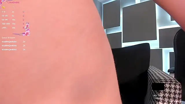 JuanitaClay online show from October 27, 4:19 pm