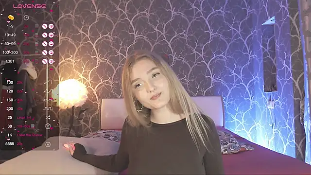 MiaMiaMeow online show from February 14, 1:22 pm