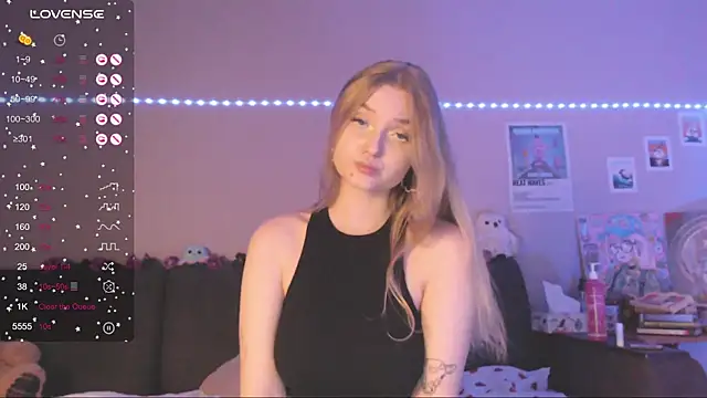 MiaMiaMeow online show from February 17, 7:23 pm