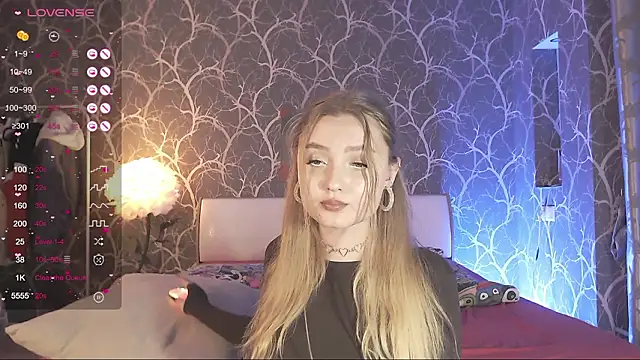 MiaMiaMeow online show from March 2, 2:35 pm