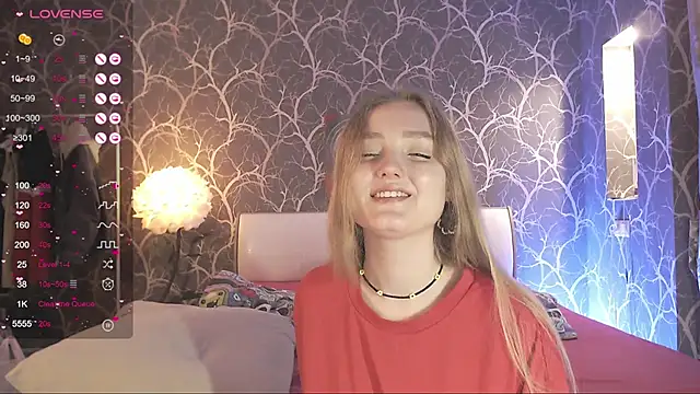 MiaMiaMeow online show from February 19, 6:16 pm