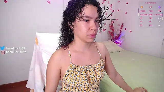 Karolina 1 online show from November 7, 1:15 pm