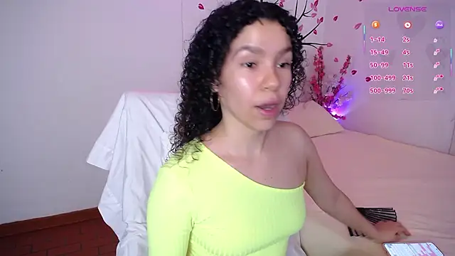 Karolina 1 online show from March 4, 9:00 pm