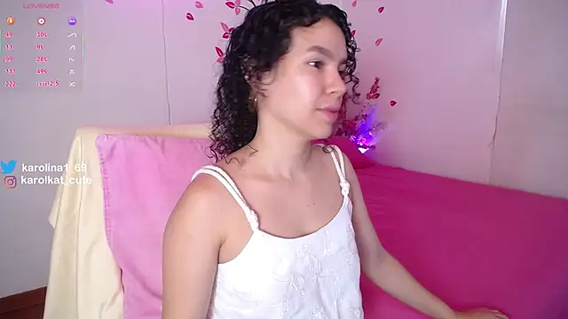 Karolina 1 online show from October 21, 1:43 pm