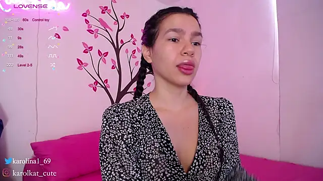Snapshot of Karolina_1 chatting on March 15, 2:45 pm Karolina 1 online show from March 15, 2:45 pm