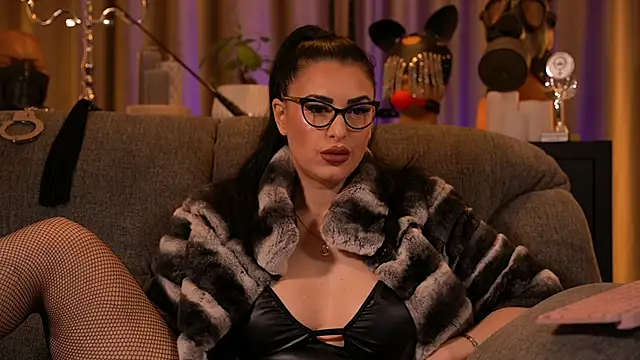 kelly kent online show from November 8, 12:25 am