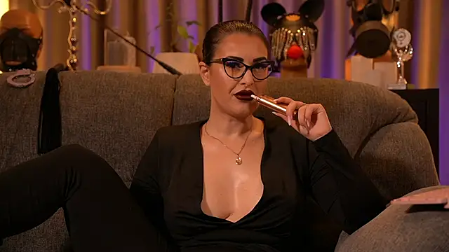 kelly kent online show from November 27, 11:38 pm