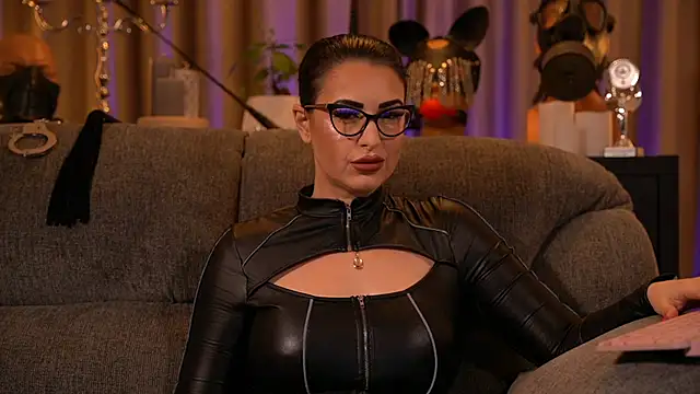 kelly kent online show from November 4, 12:14 am