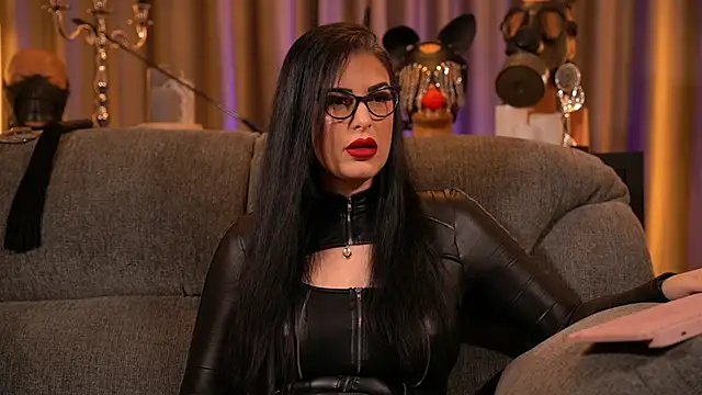 kelly kent online show from December 14, 10:37 pm