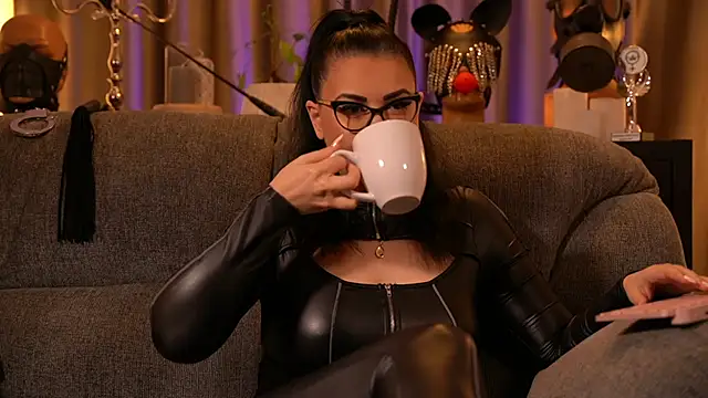 kelly kent online show from November 28, 11:16 pm