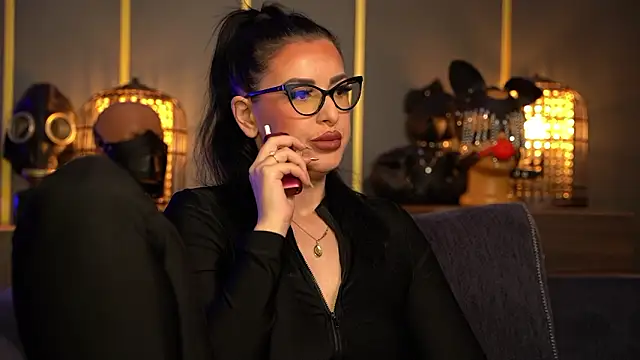 kelly kent online show from March 8, 2:04 am