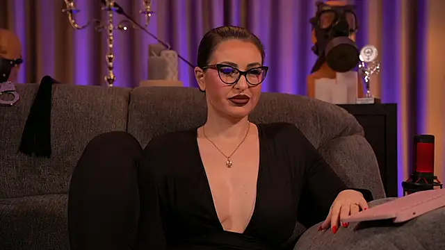 kelly kent online show from February 8, 12:17 am