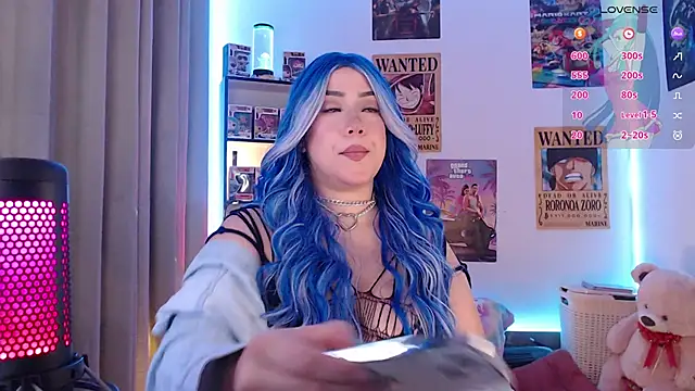 Emmy Ruiz online show from April 17, 3:09 am