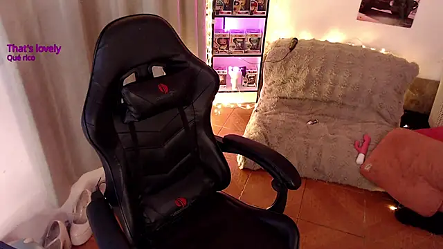 Emmy Ruiz online show from February 16, 2:32 am