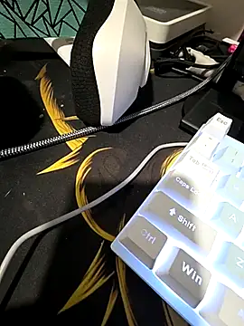 Snapshot of Emmy_Ruiz chatting on November 28, 2:12 am Emmy Ruiz online show from November 28, 2:12 am