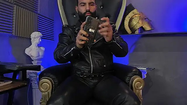 BeardAndrew online show from November 8, 4:05 am